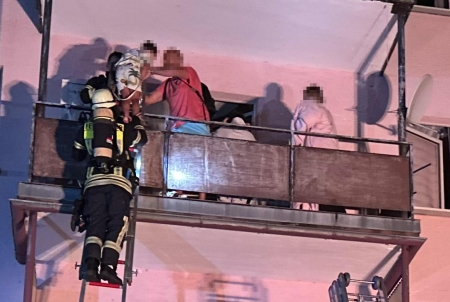 Kellerbrand in einem Mehrfamilienhaus